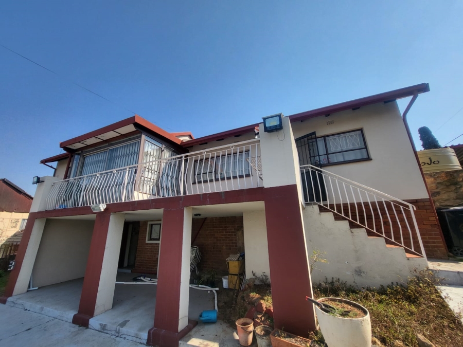 3 Bedroom Property for Sale in Risana Gauteng