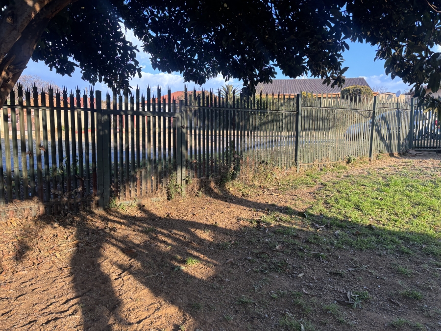 3 Bedroom Property for Sale in Unigray Gauteng