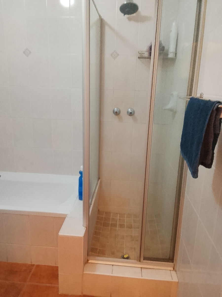 2 Bedroom Property for Sale in Rietfontein Gauteng