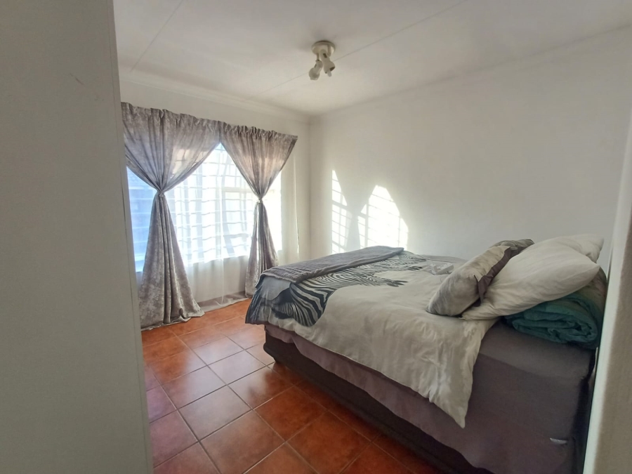 2 Bedroom Property for Sale in Rietfontein Gauteng
