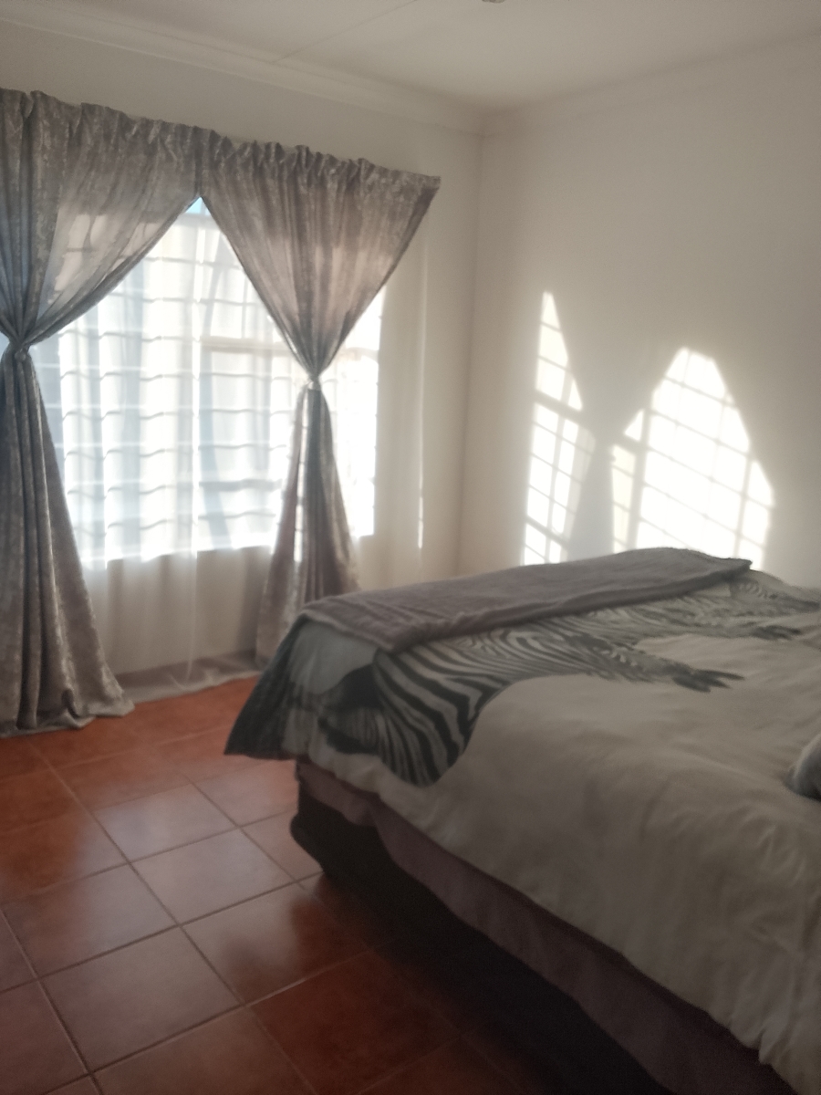 2 Bedroom Property for Sale in Rietfontein Gauteng