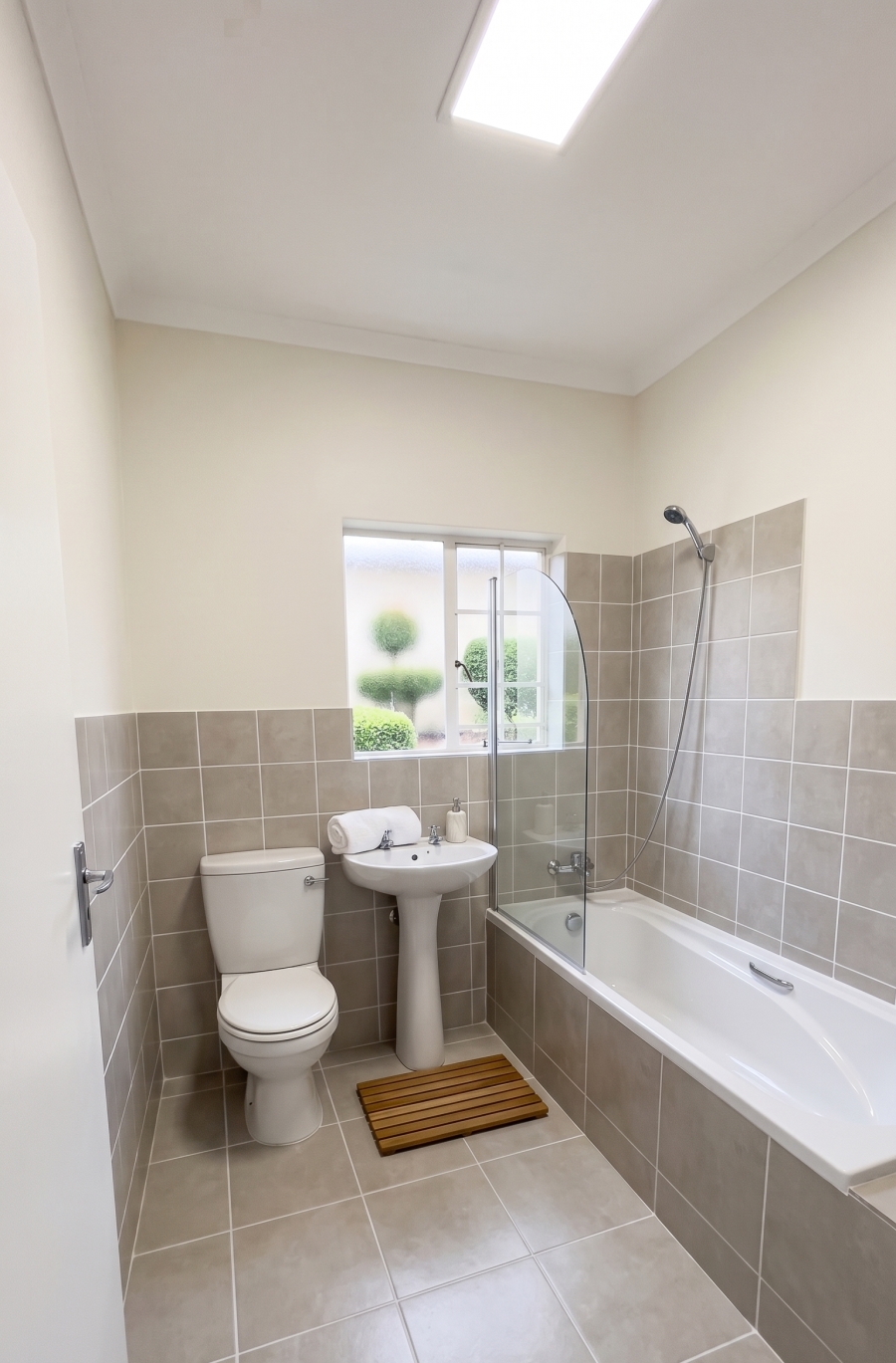 1 Bedroom Property for Sale in Grand Central Gauteng