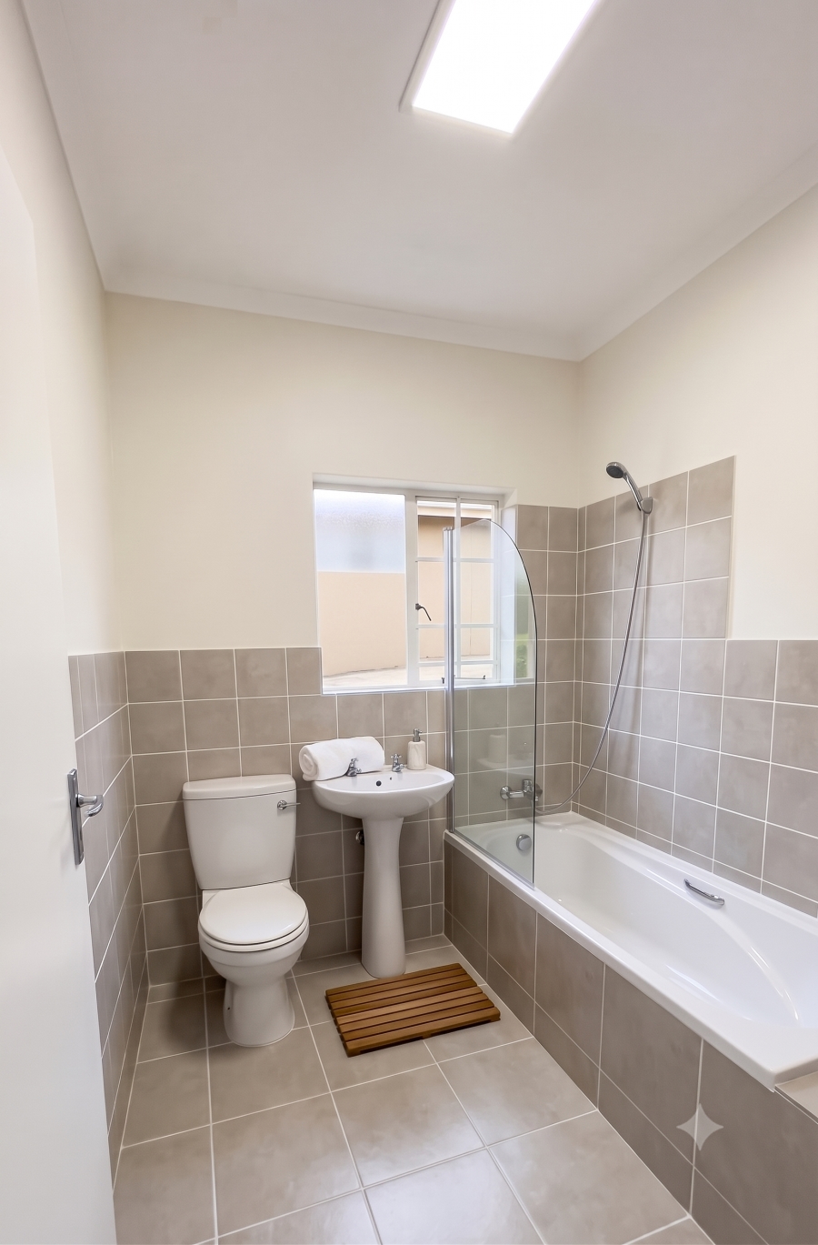 1 Bedroom Property for Sale in Grand Central Gauteng