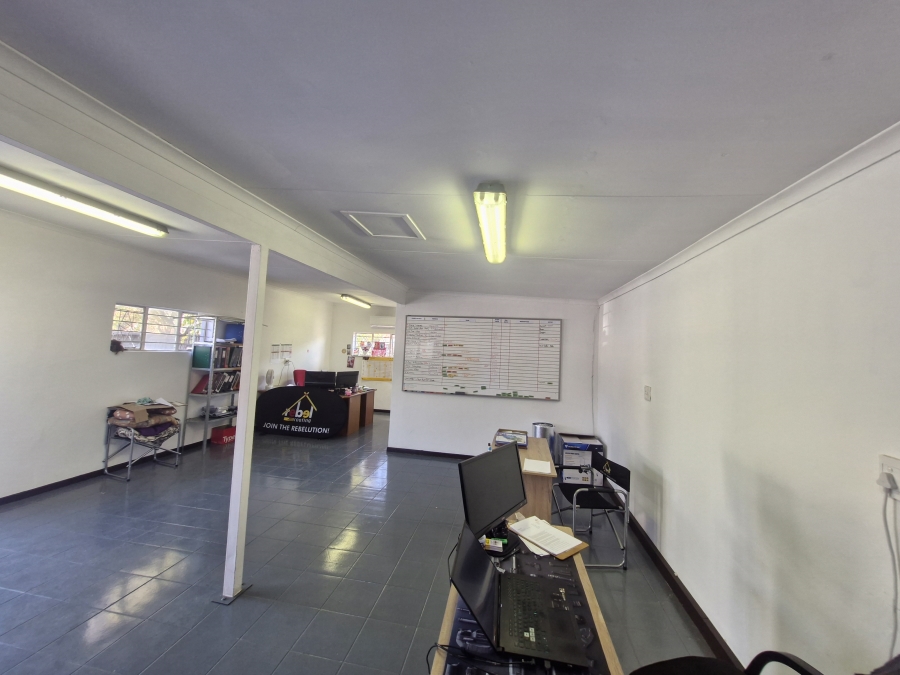 To Let Commercial Property for Rent in Wierda Park Gauteng