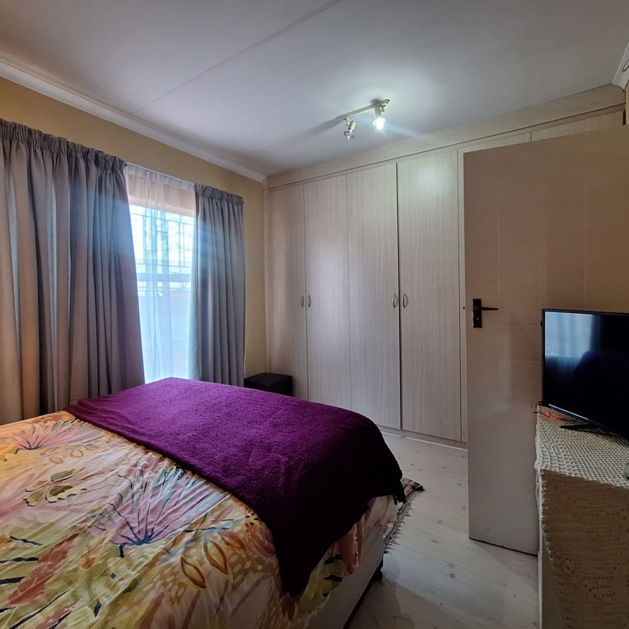 3 Bedroom Property for Sale in Rensburg Gauteng
