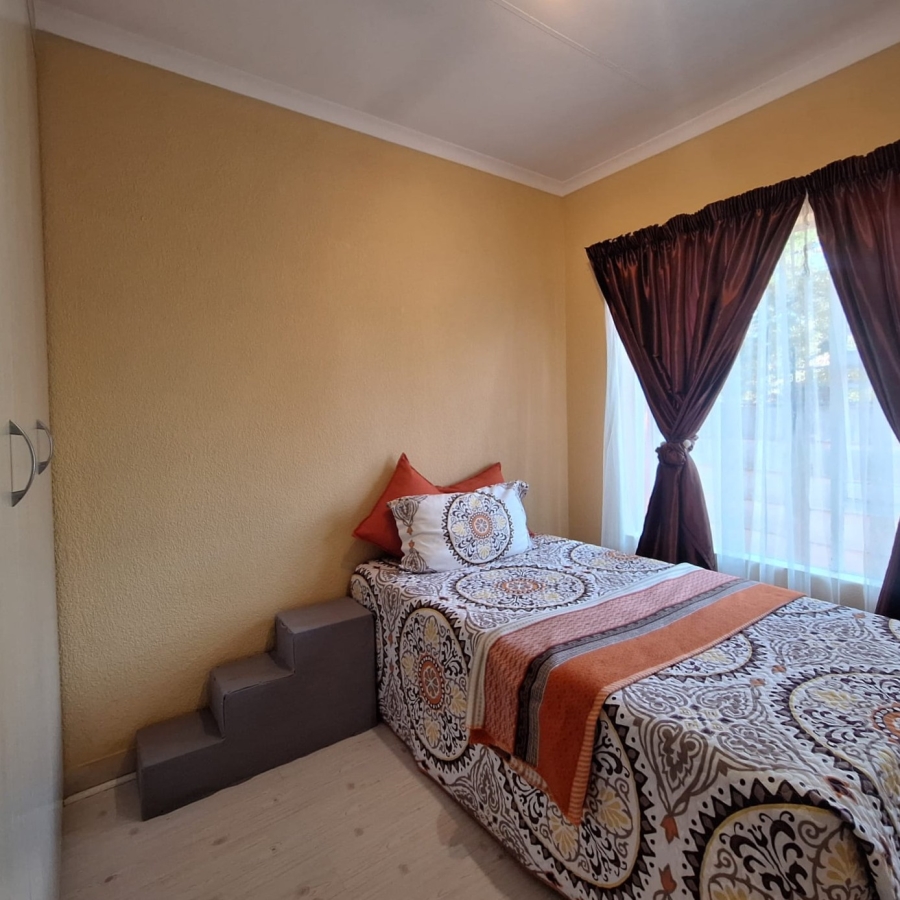 3 Bedroom Property for Sale in Rensburg Gauteng