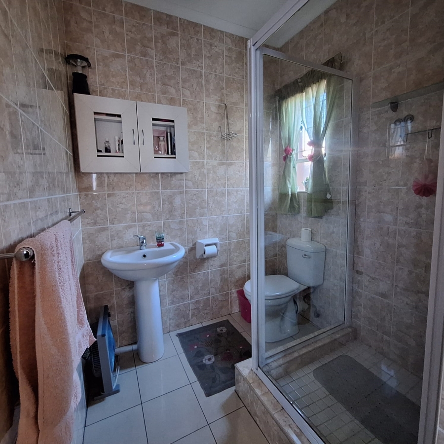 3 Bedroom Property for Sale in Rensburg Gauteng