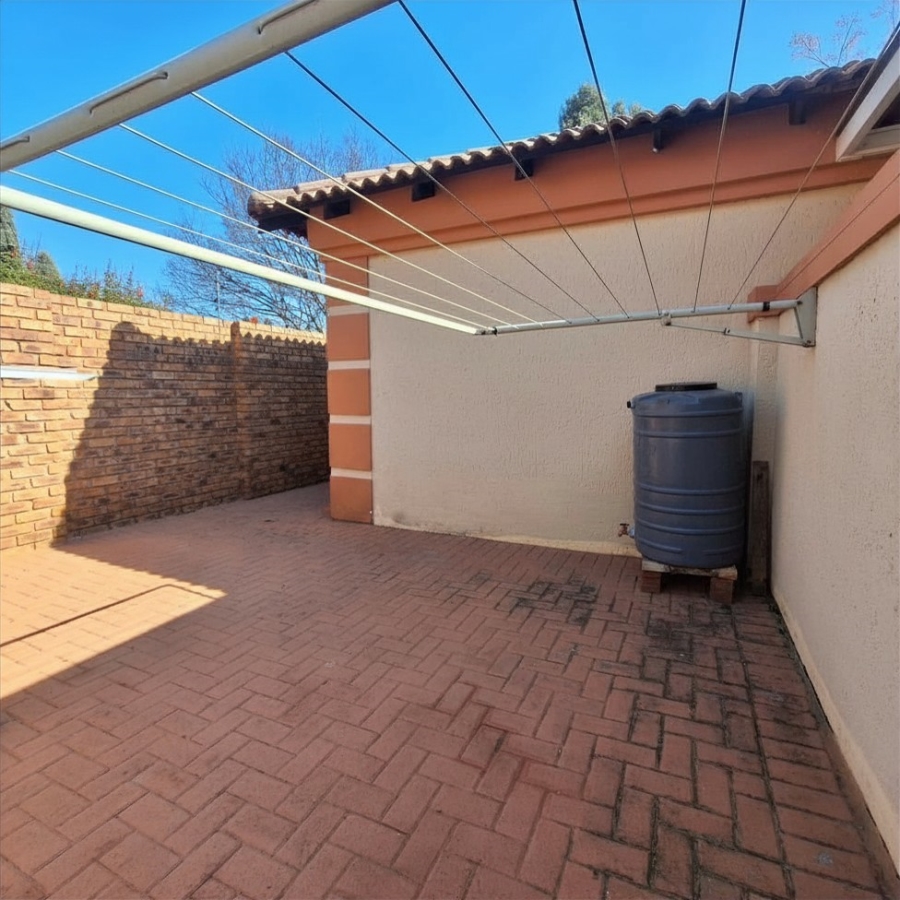 3 Bedroom Property for Sale in Rensburg Gauteng
