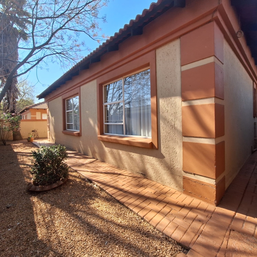3 Bedroom Property for Sale in Rensburg Gauteng