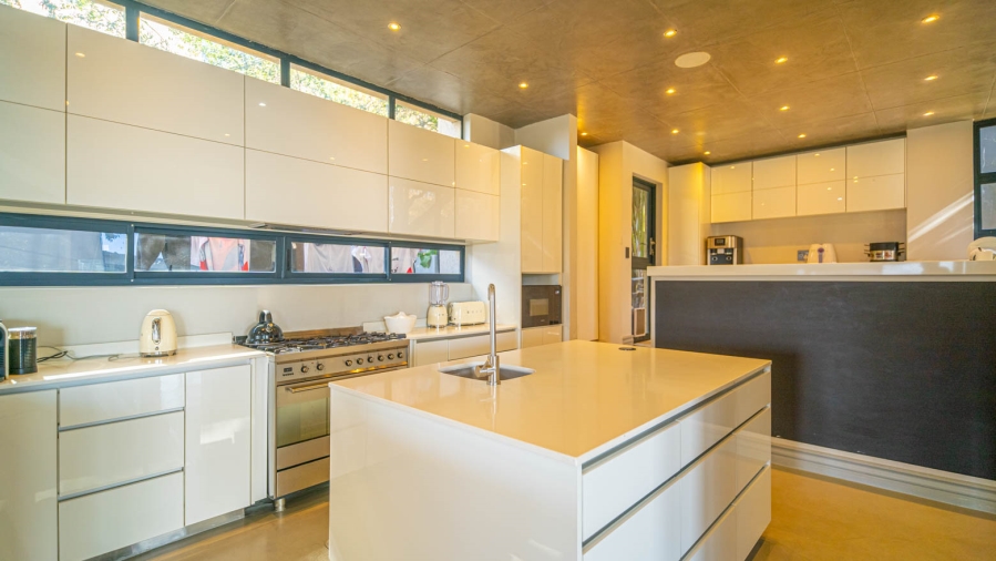 4 Bedroom Property for Sale in Helderfontein Estate Gauteng