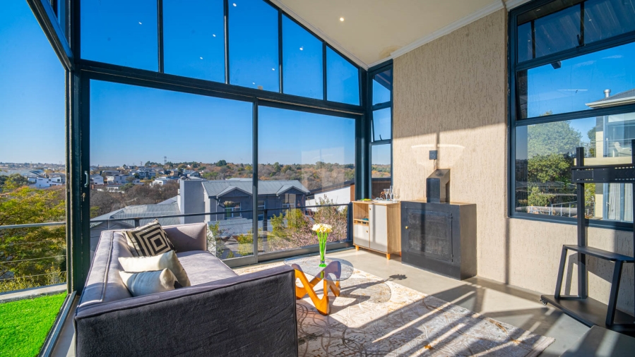4 Bedroom Property for Sale in Helderfontein Estate Gauteng