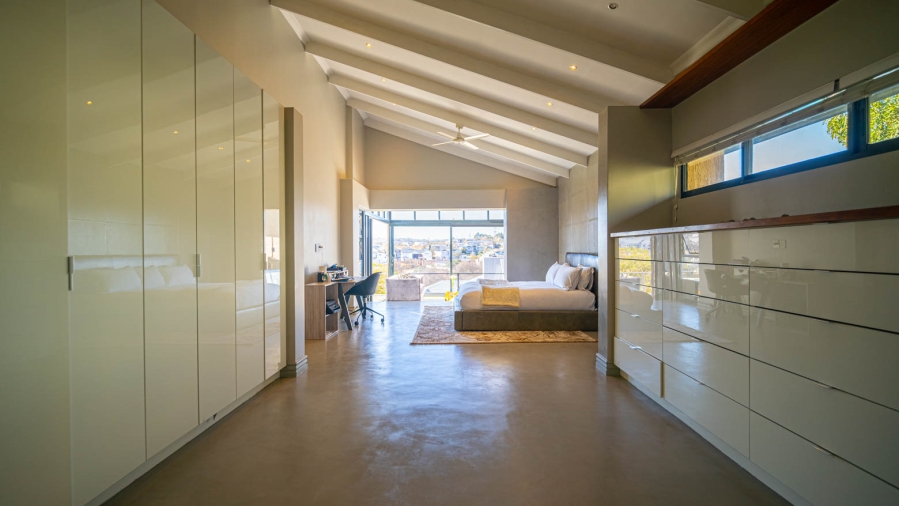 4 Bedroom Property for Sale in Helderfontein Estate Gauteng
