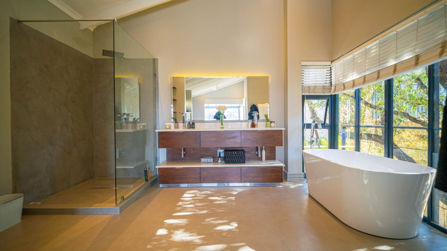 4 Bedroom Property for Sale in Helderfontein Estate Gauteng