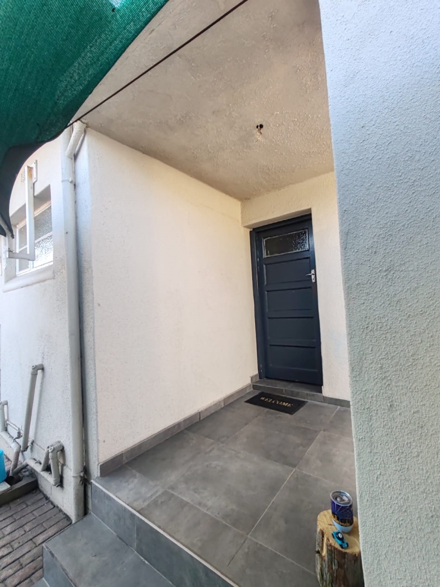 To Let 1 Bedroom Property for Rent in Brenthurst Gauteng