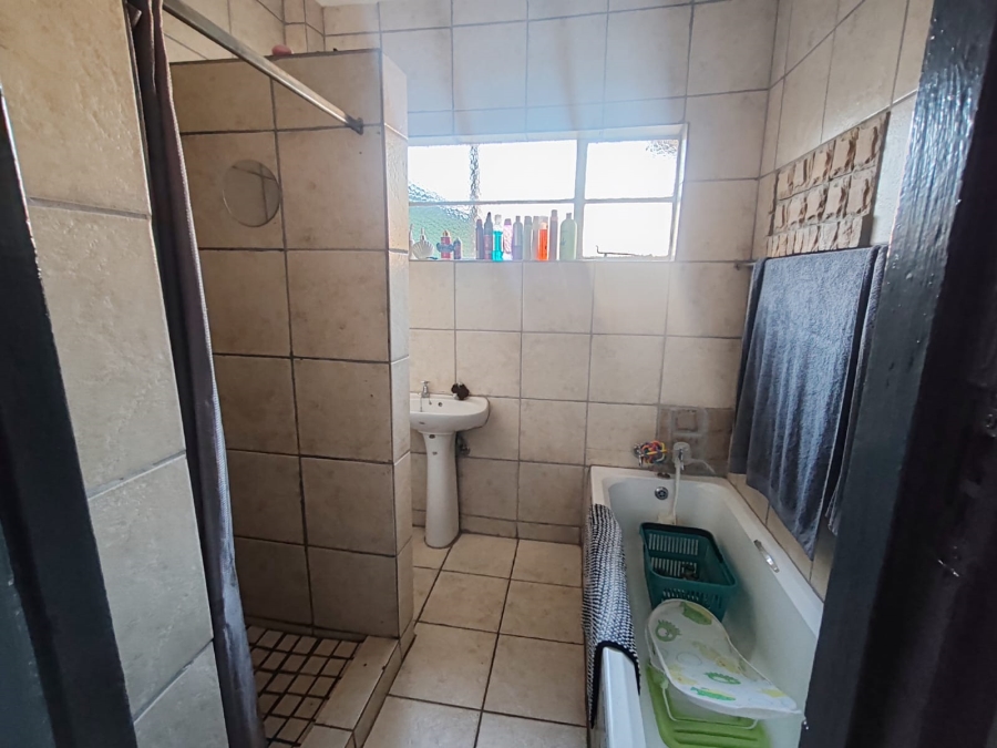 To Let 1 Bedroom Property for Rent in Brenthurst Gauteng
