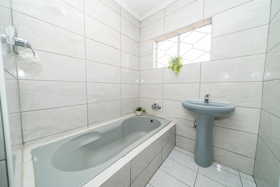 3 Bedroom Property for Sale in Minnebron Gauteng