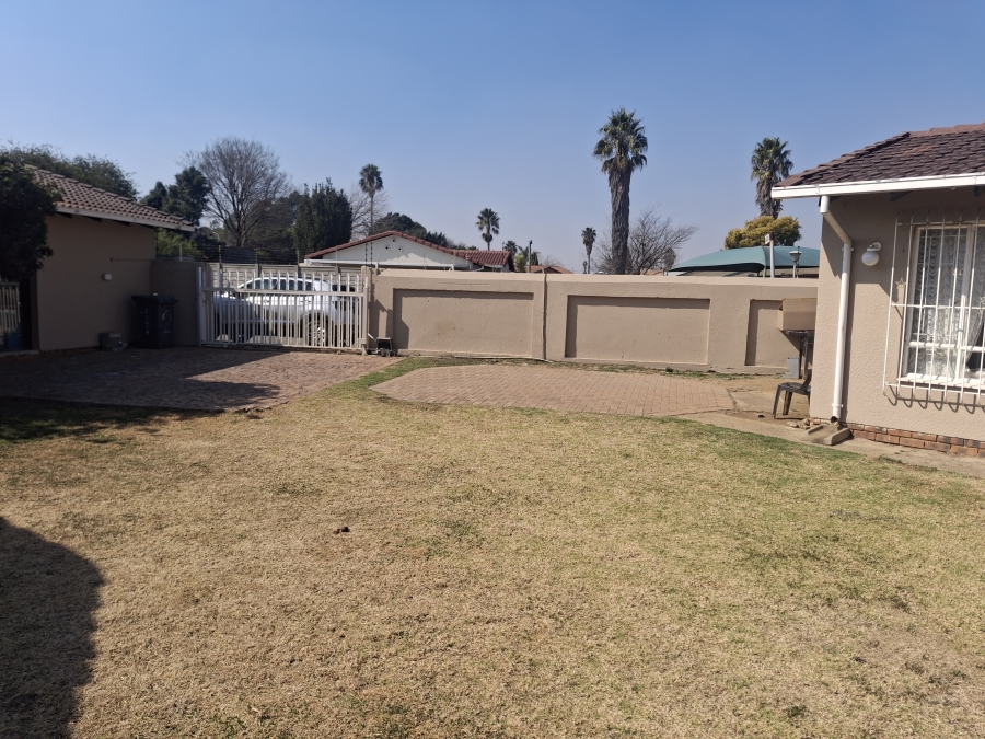 2 Bedroom Property for Sale in Huntingdon Gauteng