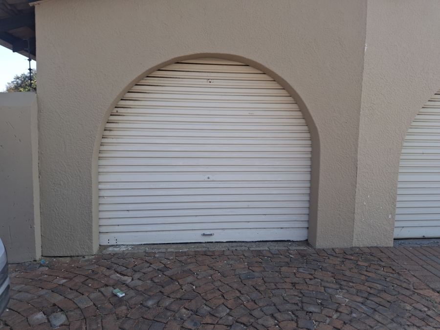 2 Bedroom Property for Sale in Huntingdon Gauteng