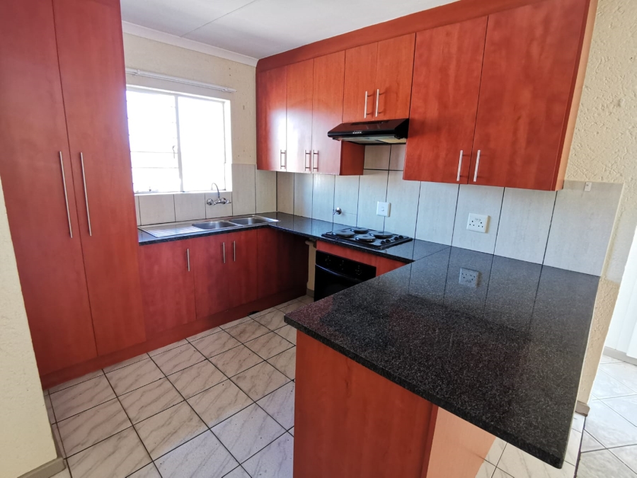2 Bedroom Property for Sale in Kenleaf Gauteng