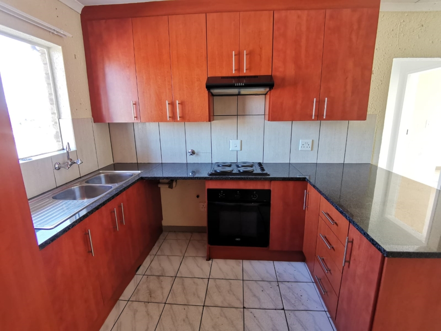 2 Bedroom Property for Sale in Kenleaf Gauteng