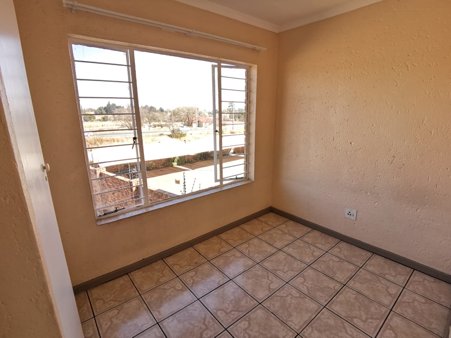 2 Bedroom Property for Sale in Kenleaf Gauteng