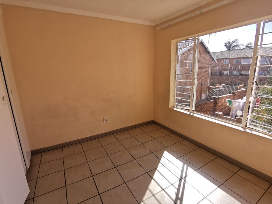 2 Bedroom Property for Sale in Kenleaf Gauteng