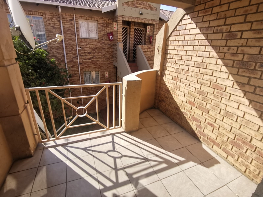 2 Bedroom Property for Sale in Kenleaf Gauteng