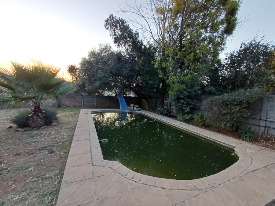 3 Bedroom Property for Sale in Flora Gardens Gauteng