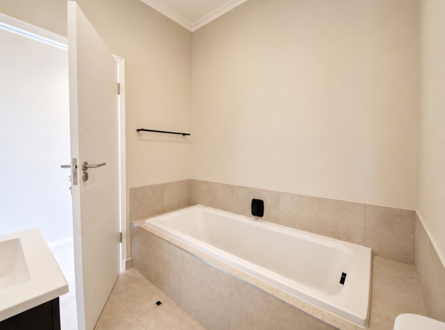 To Let 2 Bedroom Property for Rent in Wierda Valley Gauteng