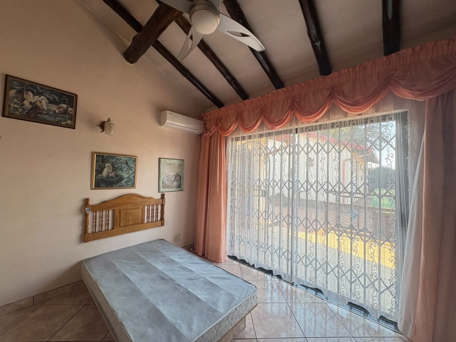 6 Bedroom Property for Sale in Denneoord Gauteng