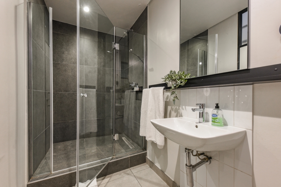 1 Bedroom Property for Sale in Sandton Central Gauteng