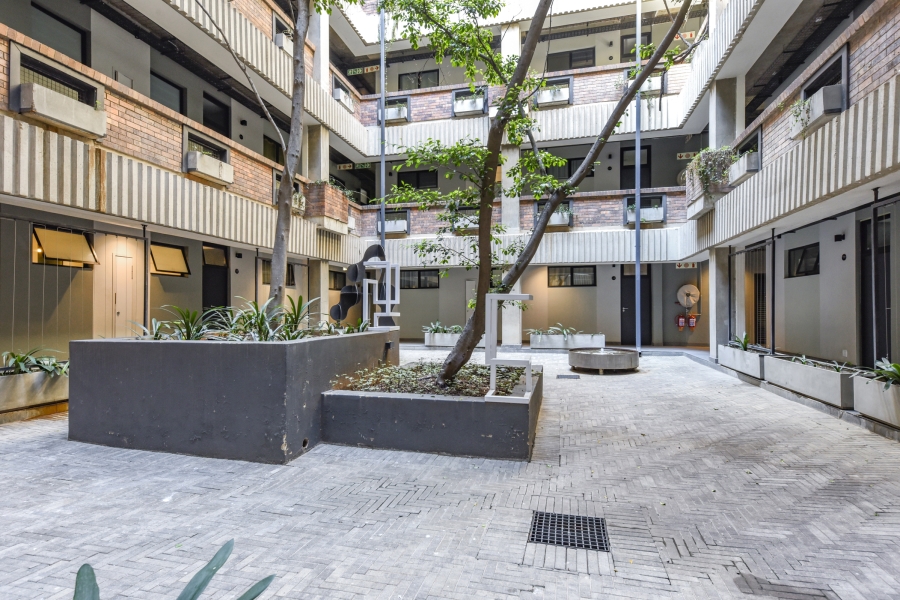 1 Bedroom Property for Sale in Sandton Central Gauteng