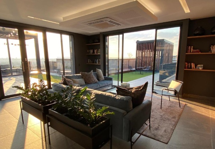 1 Bedroom Property for Sale in Sandton Central Gauteng
