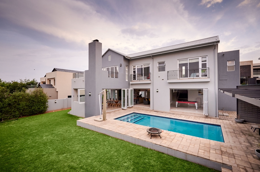 4 Bedroom Property for Sale in Waterfall Country Estate Gauteng