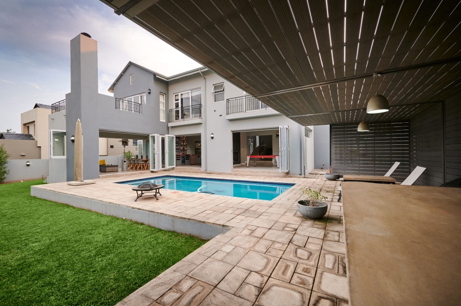 4 Bedroom Property for Sale in Waterfall Country Estate Gauteng