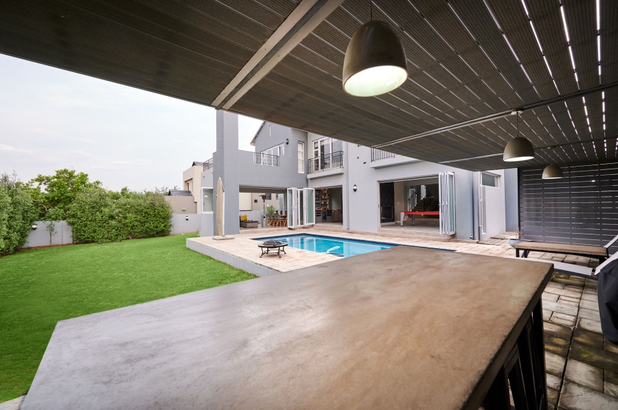 4 Bedroom Property for Sale in Waterfall Country Estate Gauteng