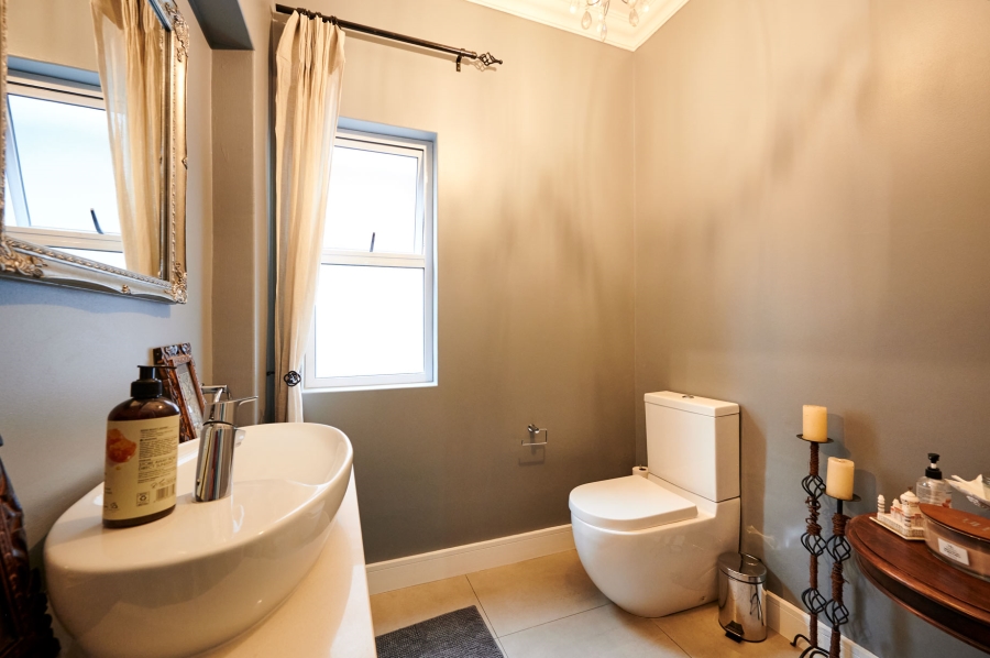 4 Bedroom Property for Sale in Waterfall Country Estate Gauteng