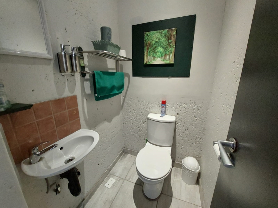 To Let Commercial Property for Rent in Montana Gauteng