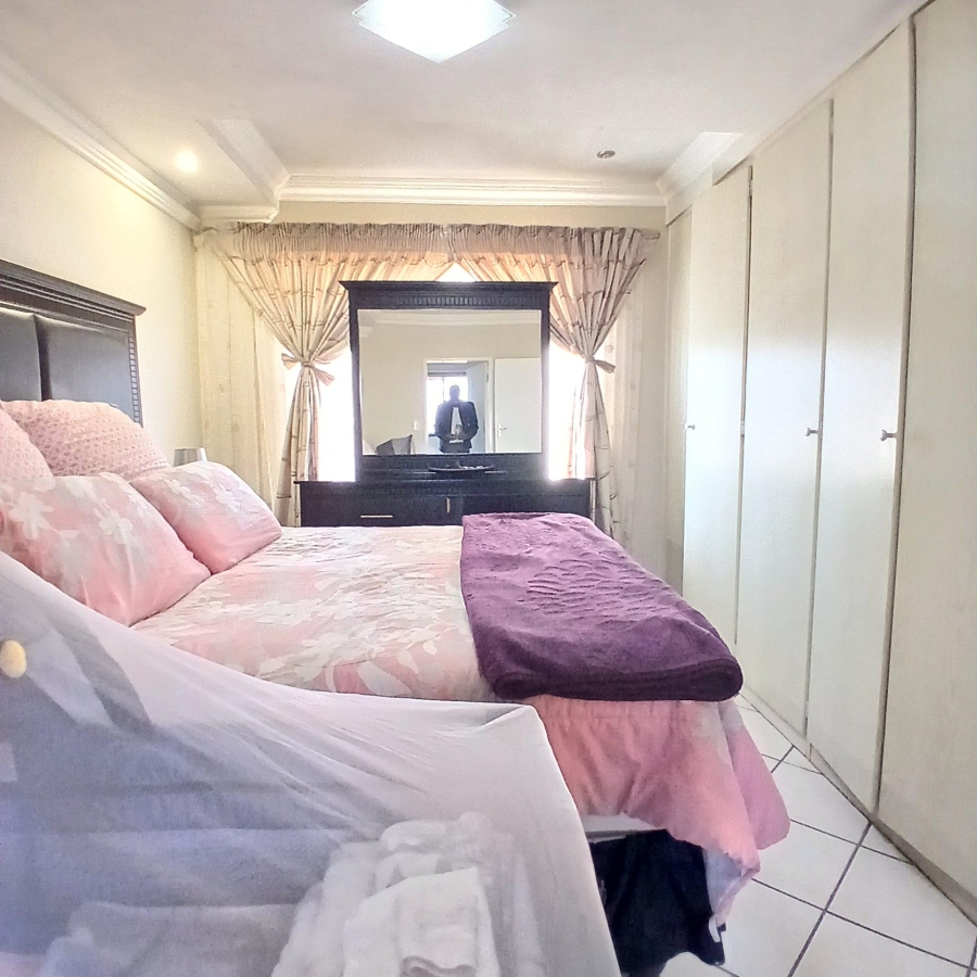 3 Bedroom Property for Sale in The Orchards Gauteng