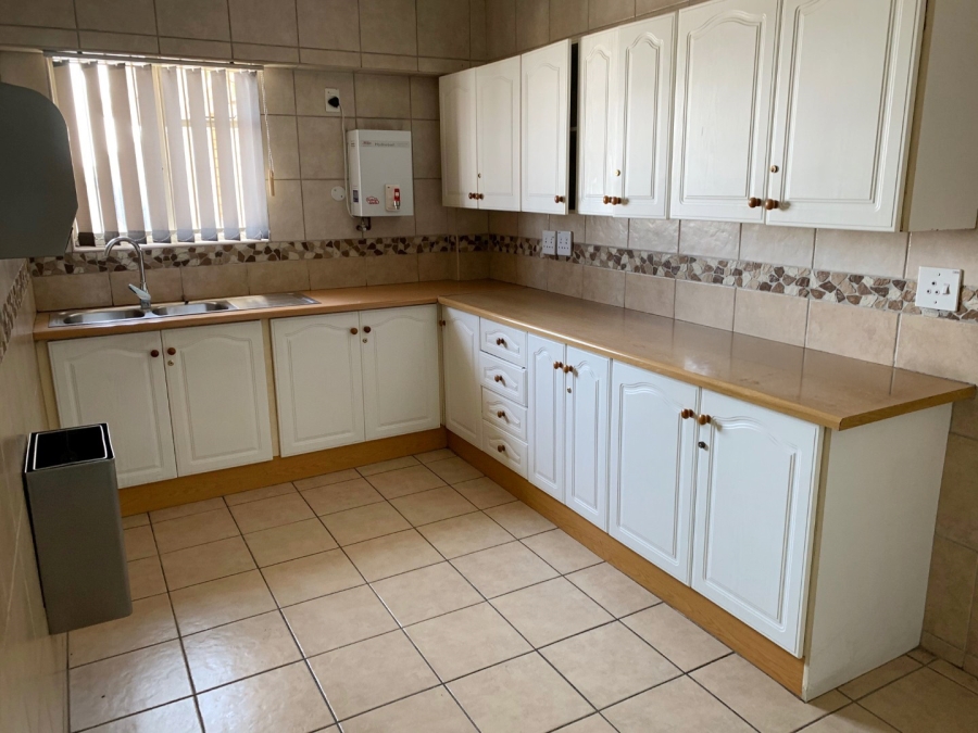 Commercial Property for Sale in Spartan Gauteng