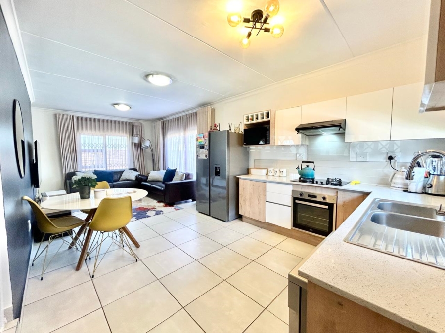 3 Bedroom Property for Sale in Thatchfield Estate Gauteng