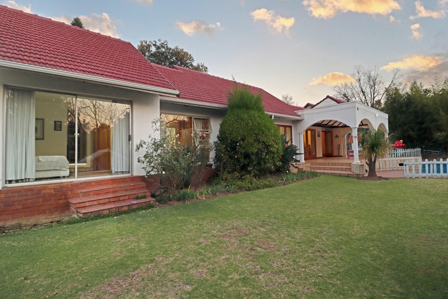 4 Bedroom Property for Sale in Bryanston Gauteng