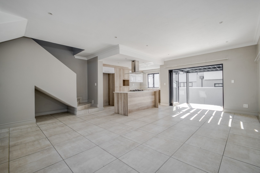 3 Bedroom Property for Sale in Broadacres Gauteng