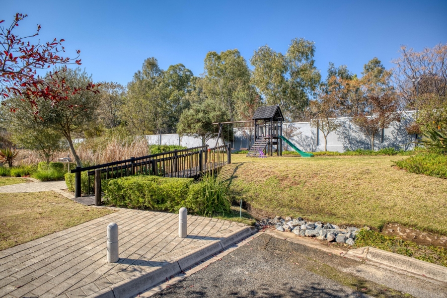 3 Bedroom Property for Sale in Broadacres Gauteng