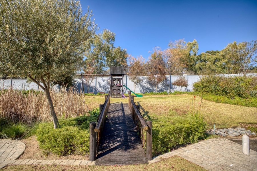 3 Bedroom Property for Sale in Broadacres Gauteng