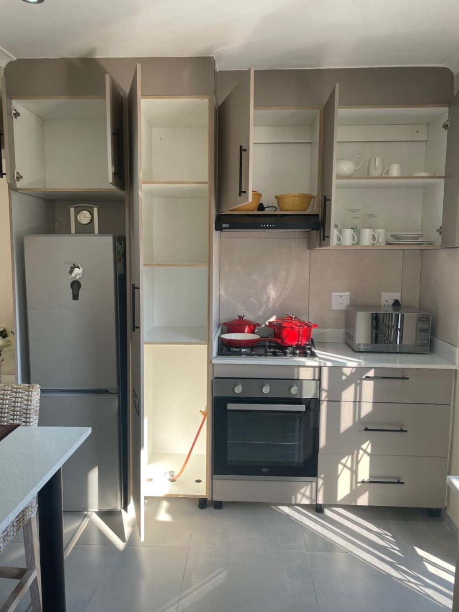 To Let 1 Bedroom Property for Rent in Bloubosrand Gauteng