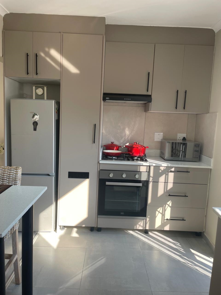 To Let 1 Bedroom Property for Rent in Bloubosrand Gauteng