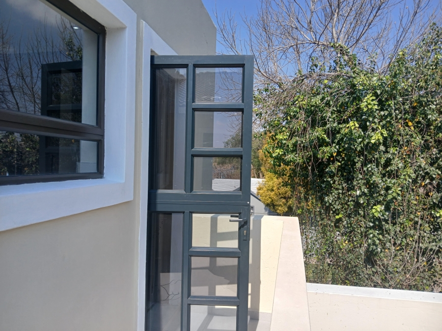 To Let 1 Bedroom Property for Rent in Bloubosrand Gauteng