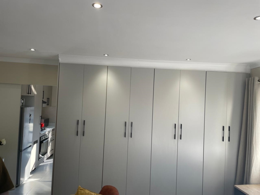 To Let 1 Bedroom Property for Rent in Bloubosrand Gauteng