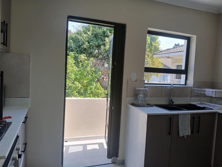 To Let 1 Bedroom Property for Rent in Bloubosrand Gauteng